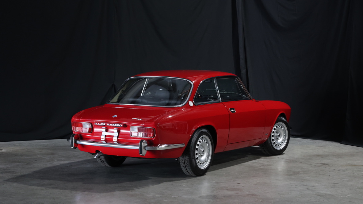 1974 Alfa Romeo GTV 2000