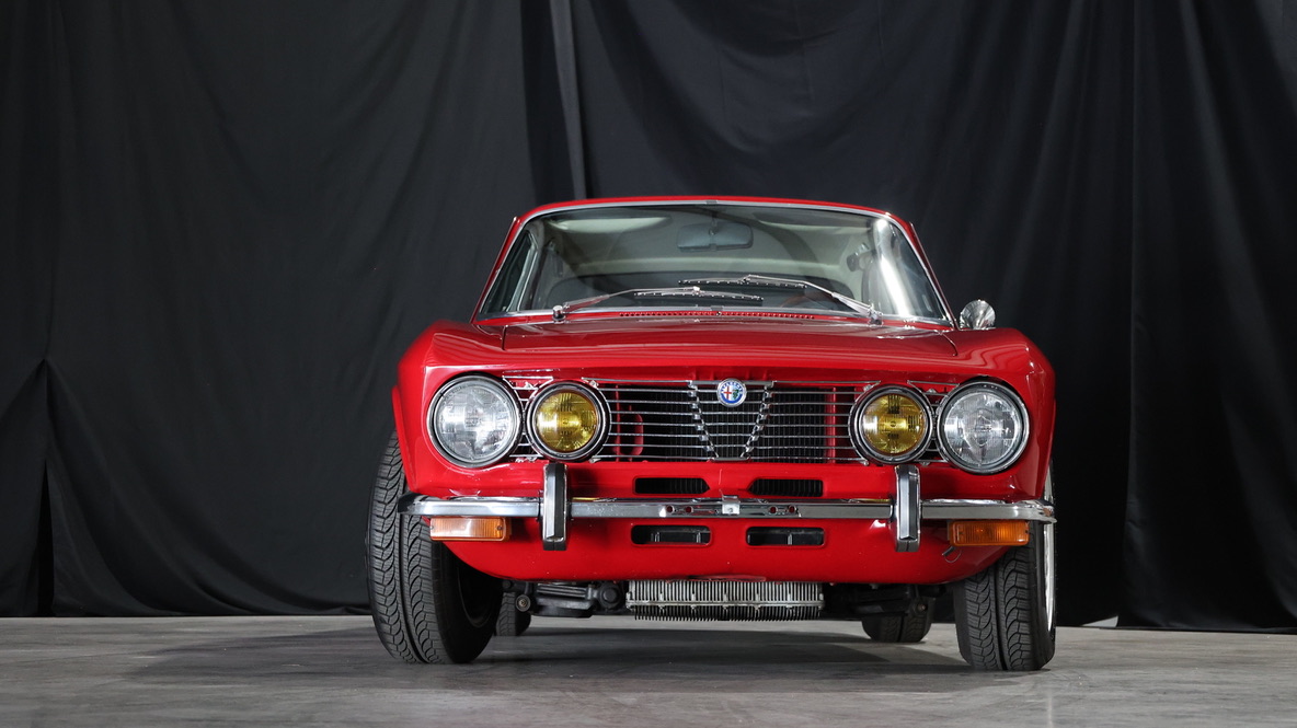 1974 Alfa Romeo GTV 2000
