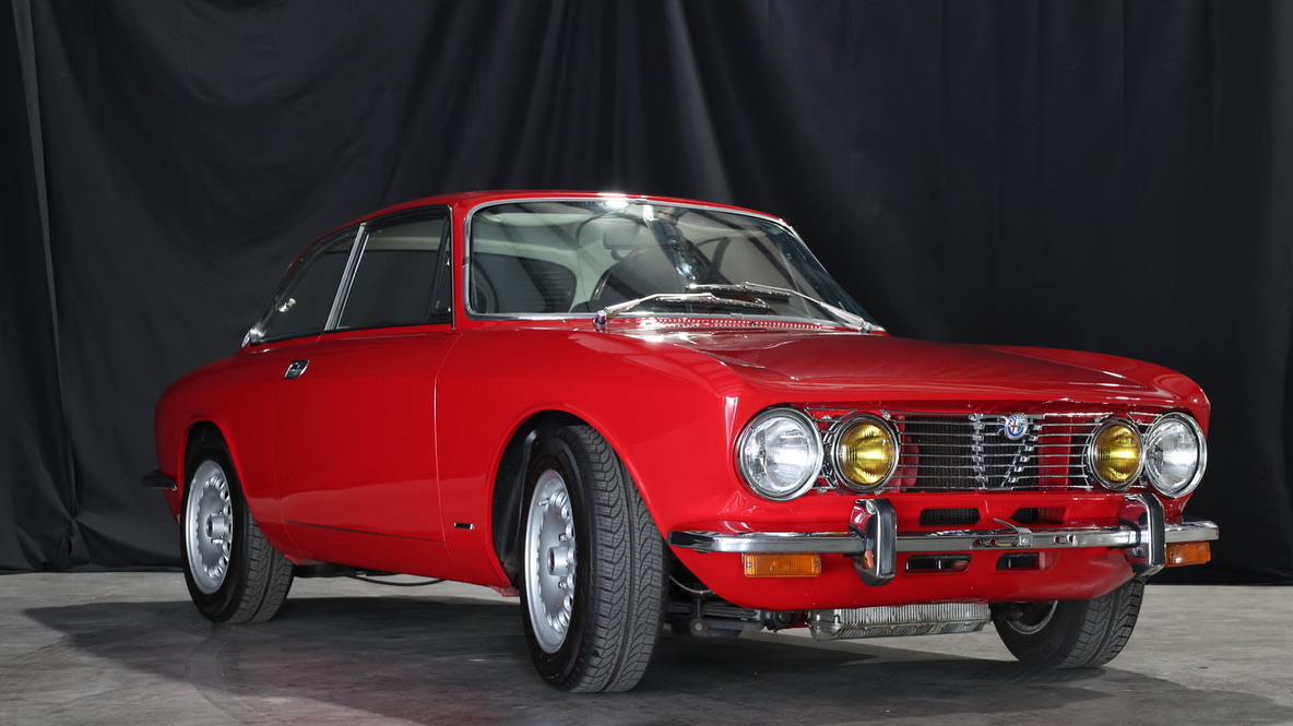 1974 Alfa Romeo GTV 2000