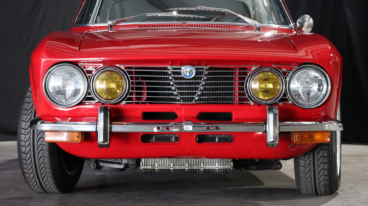 1974 Alfa Romeo GTV 2000